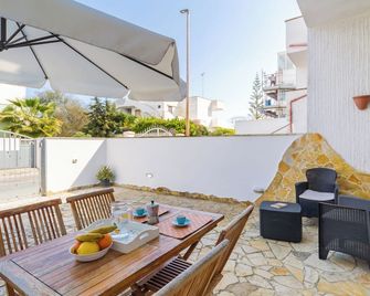Villetta Bel Mare With Garden Near Sea - Happy Rentals - Melendugno Lecce - Balcony
