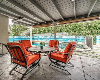 Luxury house pool & Spa 10 mins from Hollywood & Universal Studios - Los Angeles - Patio