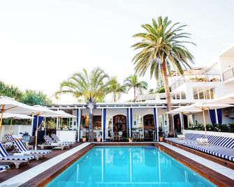 Halcyon House - Cabarita Beach - Piscina