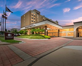 DoubleTree by Hilton Whittier Los Angeles - Whittier - Gebäude