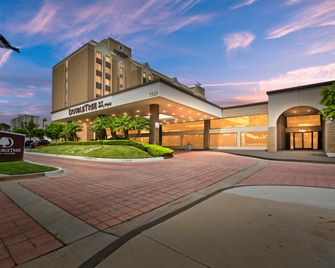 DoubleTree by Hilton Whittier Los Angeles - Whittier - Edificio