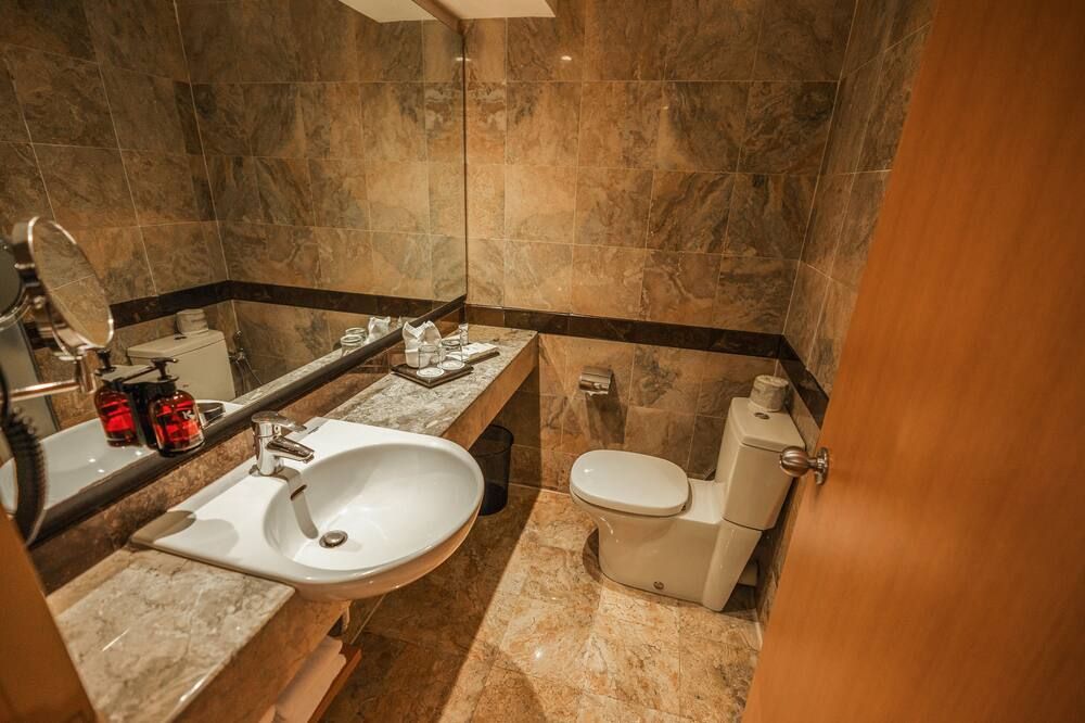Hotel Kimaya Slipi Jakarta By Harris - Jakarta