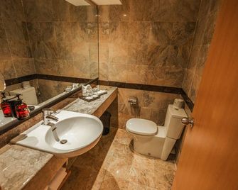 Hotel Kimaya Slipi Jakarta By Harris - Jakarta