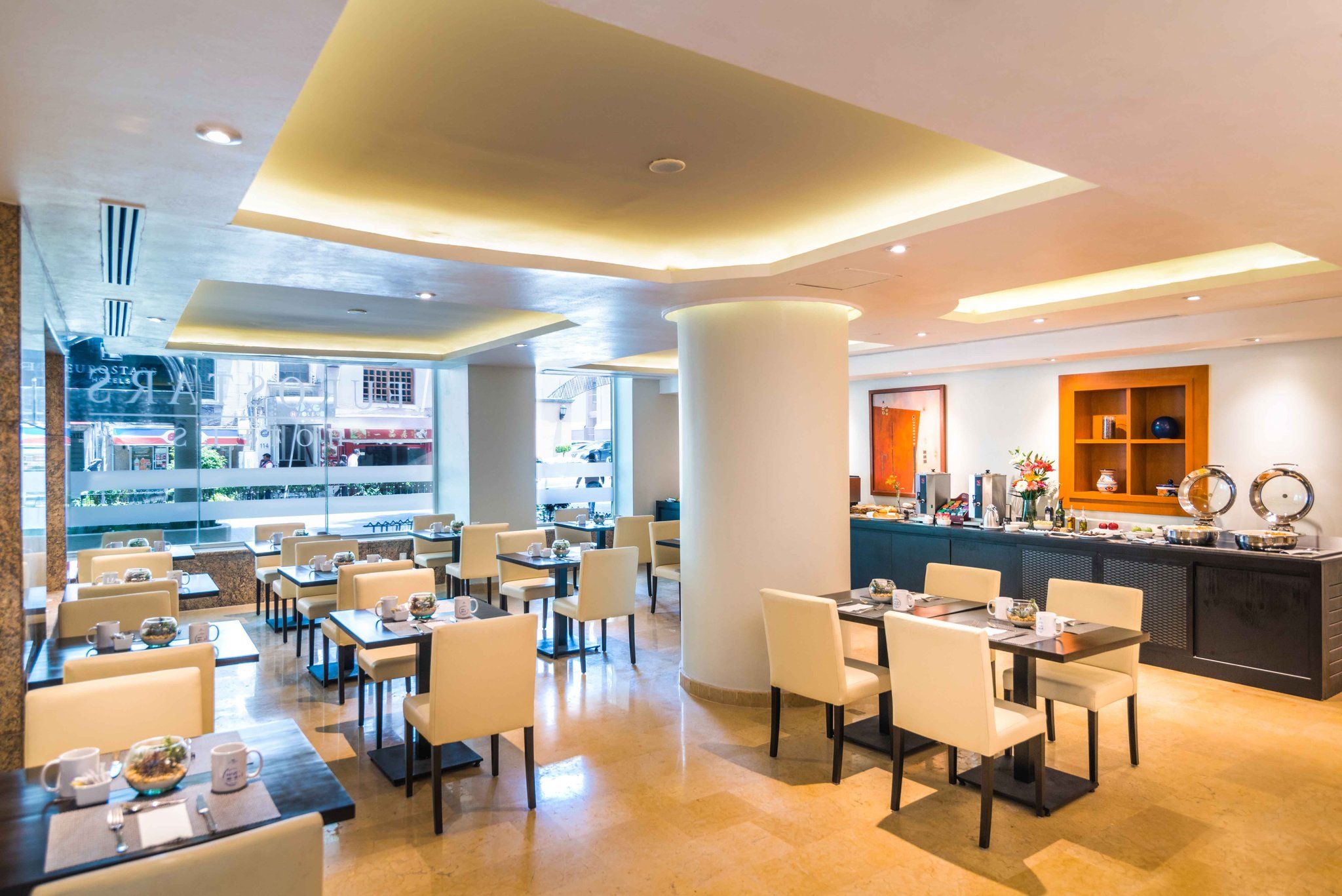Restaurant view of Eurostars Zona Rosa Suites