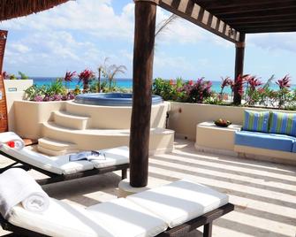 El Taj Oceanfront & Beachside Condo Hotel - Playa del Carmen - Varanda