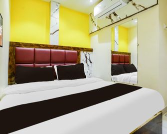 Hotel rishi palace - Mumbai - Bedroom