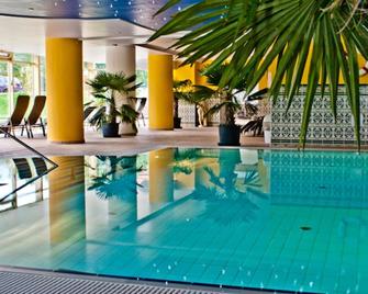 Calimbra Wellness Hotel Superior - Miskolc - Pool