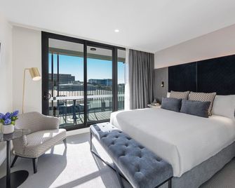 ديكو هوتل - كانبيرا - غرفة نوم