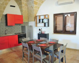 La Casetta Appartamenti - Taranto - Dining room