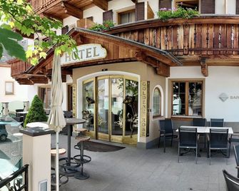 Hotel Goldene Rose - Welsberg-Taisten - Patio