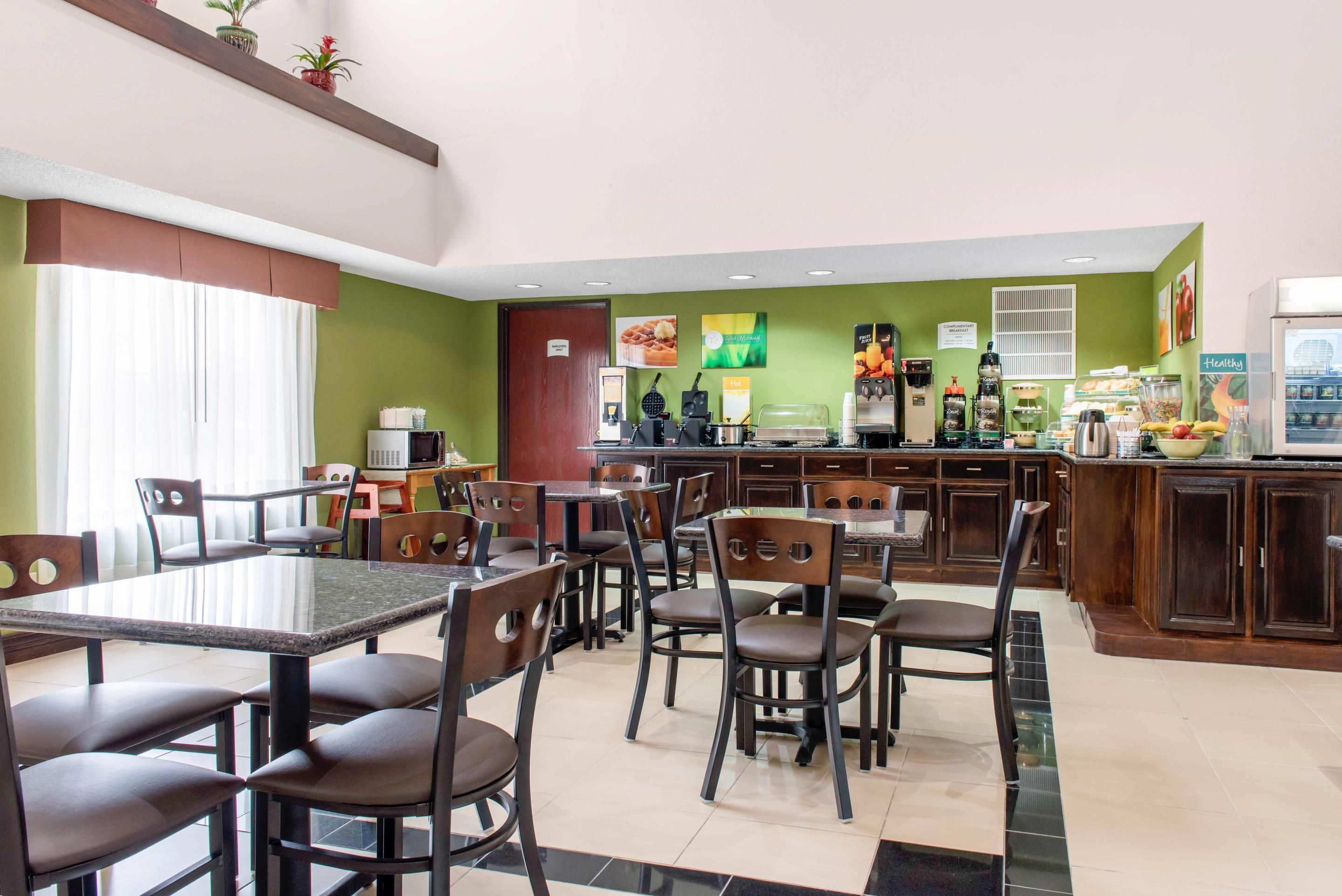 Quality Inn and Suites Anderson I-69 - Anderson - Restaurant