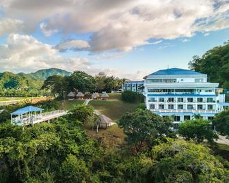 Dunama Hotel - Playa Flamingo - Building