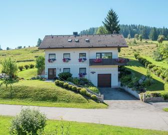 Apartment in Bernau Black Forest with valley view - Bernau im Schwarzwald - Building
