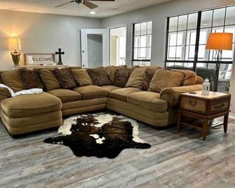 Vacation Farmhouse - Lufkin - Lounge