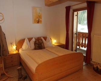 Garni Ortles - Selva di Val Gardena - Bedroom