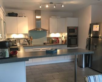 Villa familiale piscine-Océan & Bassin d'Arcachon - Le Porge - Cocina