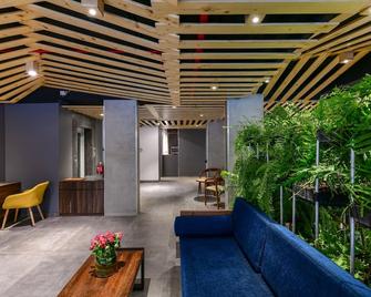 Hotel Centro - Pune