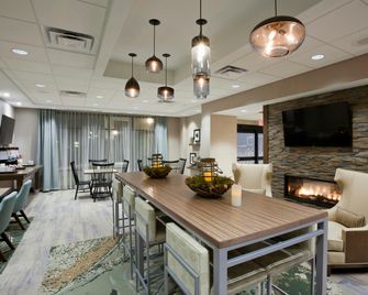 Hampton Inn Spicer Green Lake - Spicer - Comedor