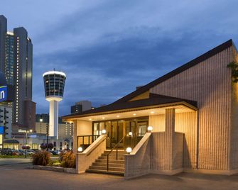 Days Inn by Wyndham Fallsview - Niagara Falls - Building