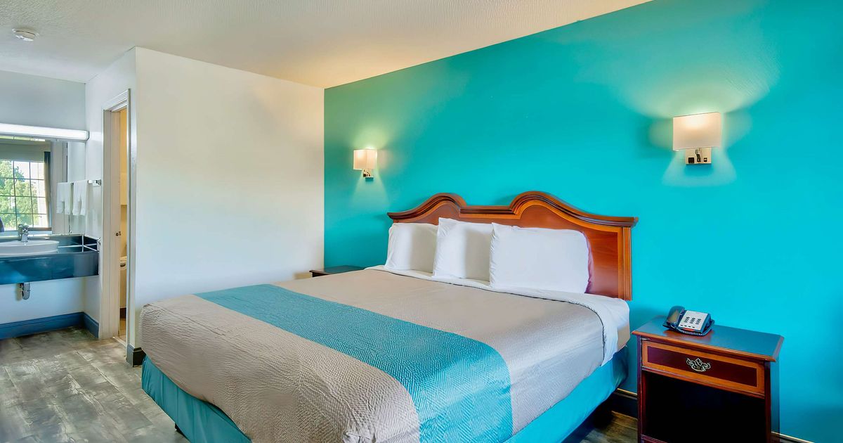 Motel 6 Grand Rivers. Ky from 56. Grand Rivers Hotel Deals & Reviews KAYAK