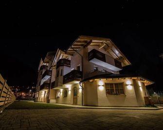 Hotel Garnì Paradisi - Mezzano - Building
