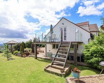 Southview - Tenbury Wells - Innenhof