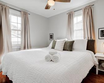 Cozy Henderson Home Close to Downtown Henderson - Henderson - Bedroom