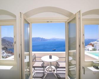 Aloia Villas - Oia - Balcony