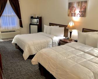 Bicentennial Inn - Buckhannon - Bedroom