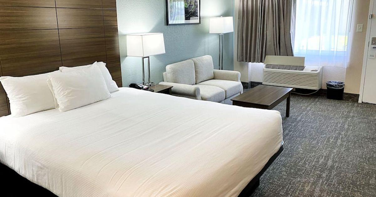 Roadstar Hotel Zephyrhills £65. Zephyrhills Hotel Deals & Reviews KAYAK