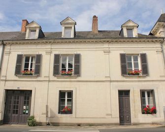 Le Chaton Rouge - Saint-Pierre-du-Lorouër - Edificio