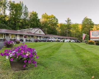 Sleep Woodstock - Dog Friendly King Suite - Woodstock - Gebäude