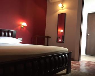 Old Penang Guesthouse - Hostel - George Town - Quarto
