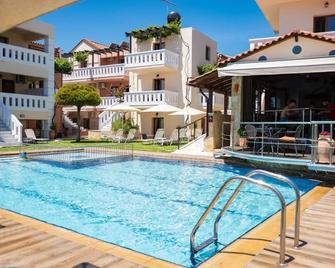 Kokalas Resort - Georgioupoli - Pool