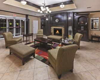 La Quinta Inn & Suites by Wyndham Livingston - Livingston - Lobby