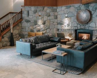 أدارا هوتل - وستلر - ردهة