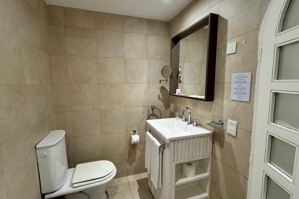 Gardi Hotel & Suites thumbnail 3