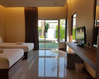 At Muangploy Resort - Kanchanaburi - Yatak Odası