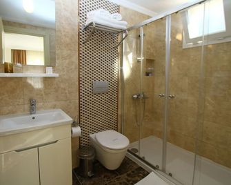 Kandira Butik Hotel - Τσεσμέ