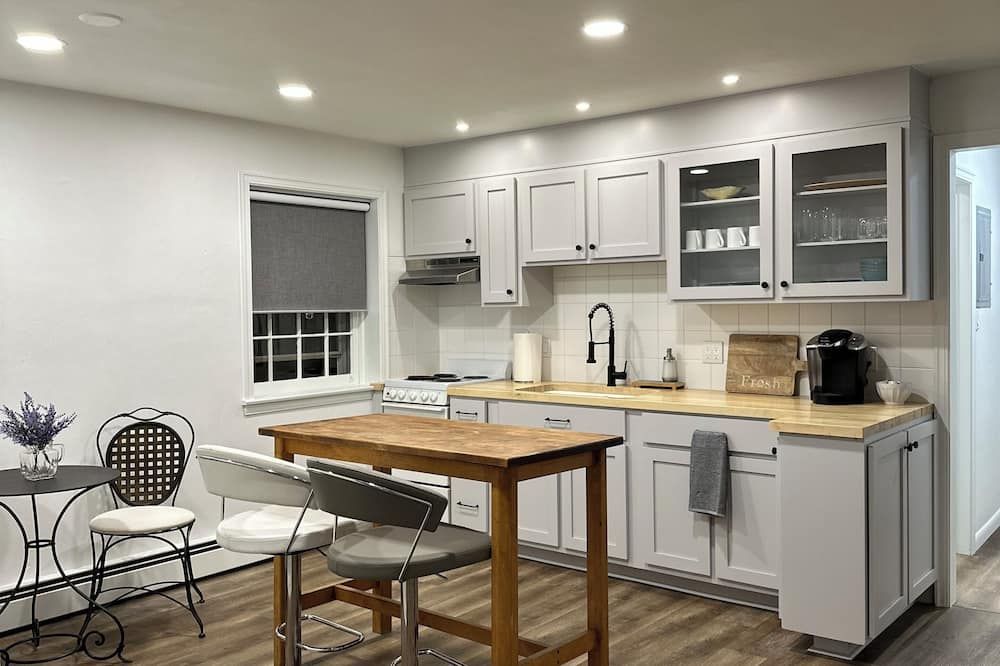 New! Lux 1br Apt At Square In Downtown Ephrata With Wifi, Mini Splits
