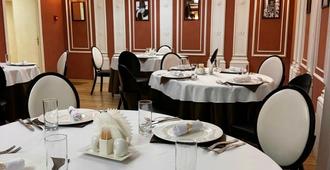Hotel Dzemgi - Komsomolsk del Amur - Restaurante