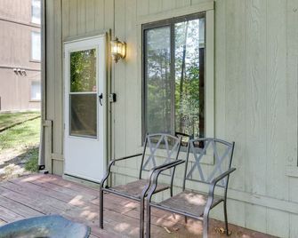 Basye Getaway with Pool Access, 2 Mi to Bryce Resort - Basye - Comedor