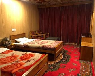 Hotel Riveria - Gilgit - Bedroom