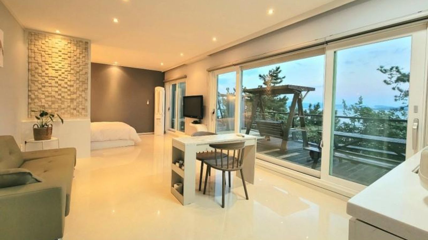 Namhae Only One Pension