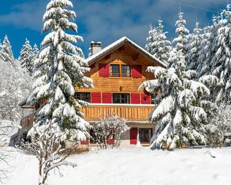 Cosy studio for two in the heart of the Jura mountains - Lamoura - Building
