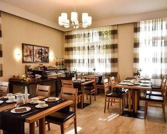 Martins Klause Airport Messe Hotel - Leinfelden-Echterdingen - Ravintola