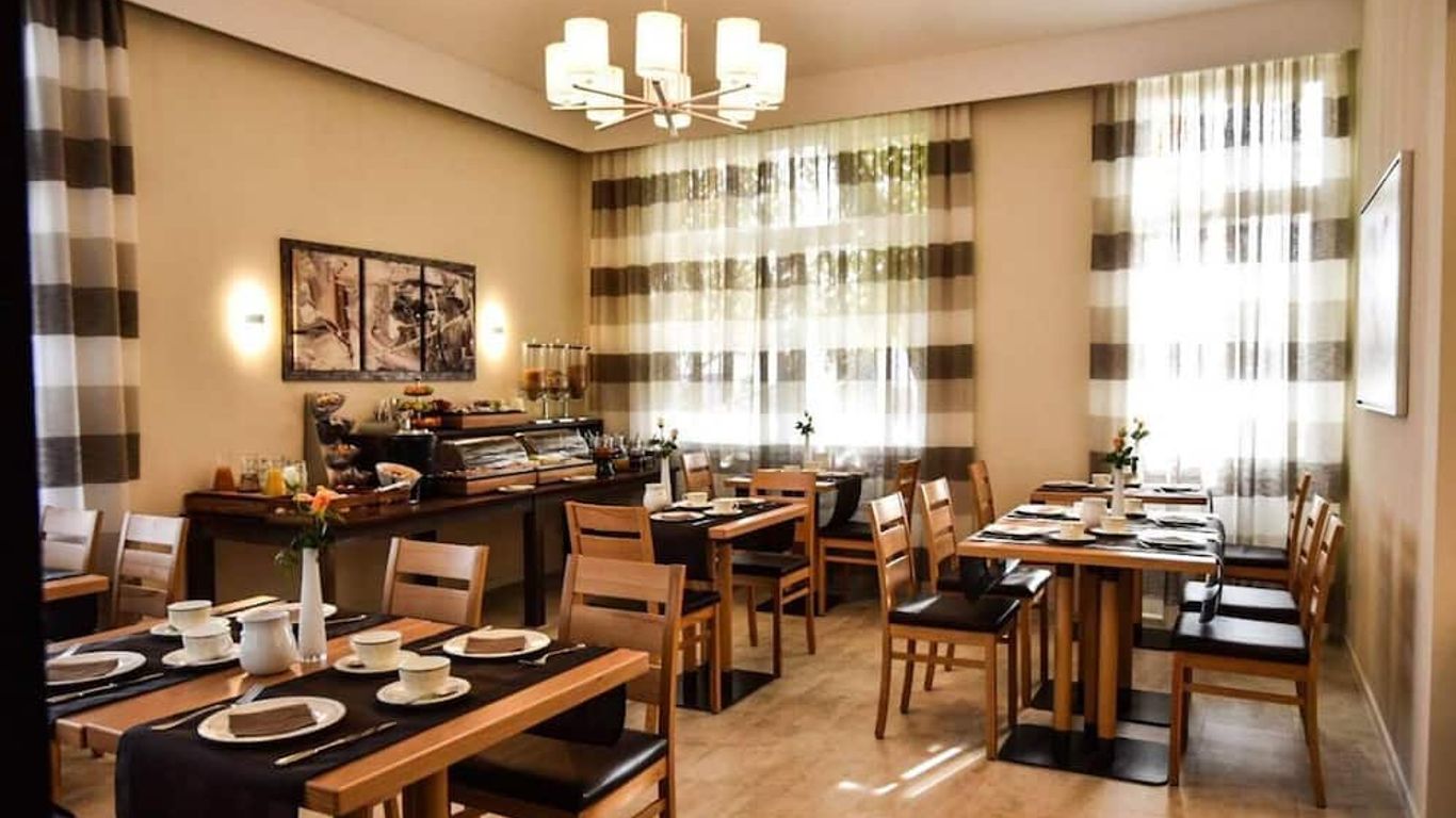 Martins Klause Airport Messe Hotel