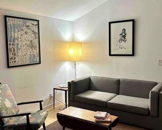 Plan your Berkshires by the lake - Canaan - Sala de estar