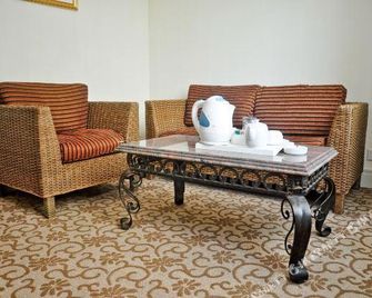 Shipai Hotel - Guangzhou - Living room