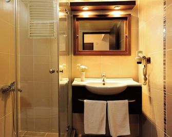 Ustun Otel Alsancak - Esmirna